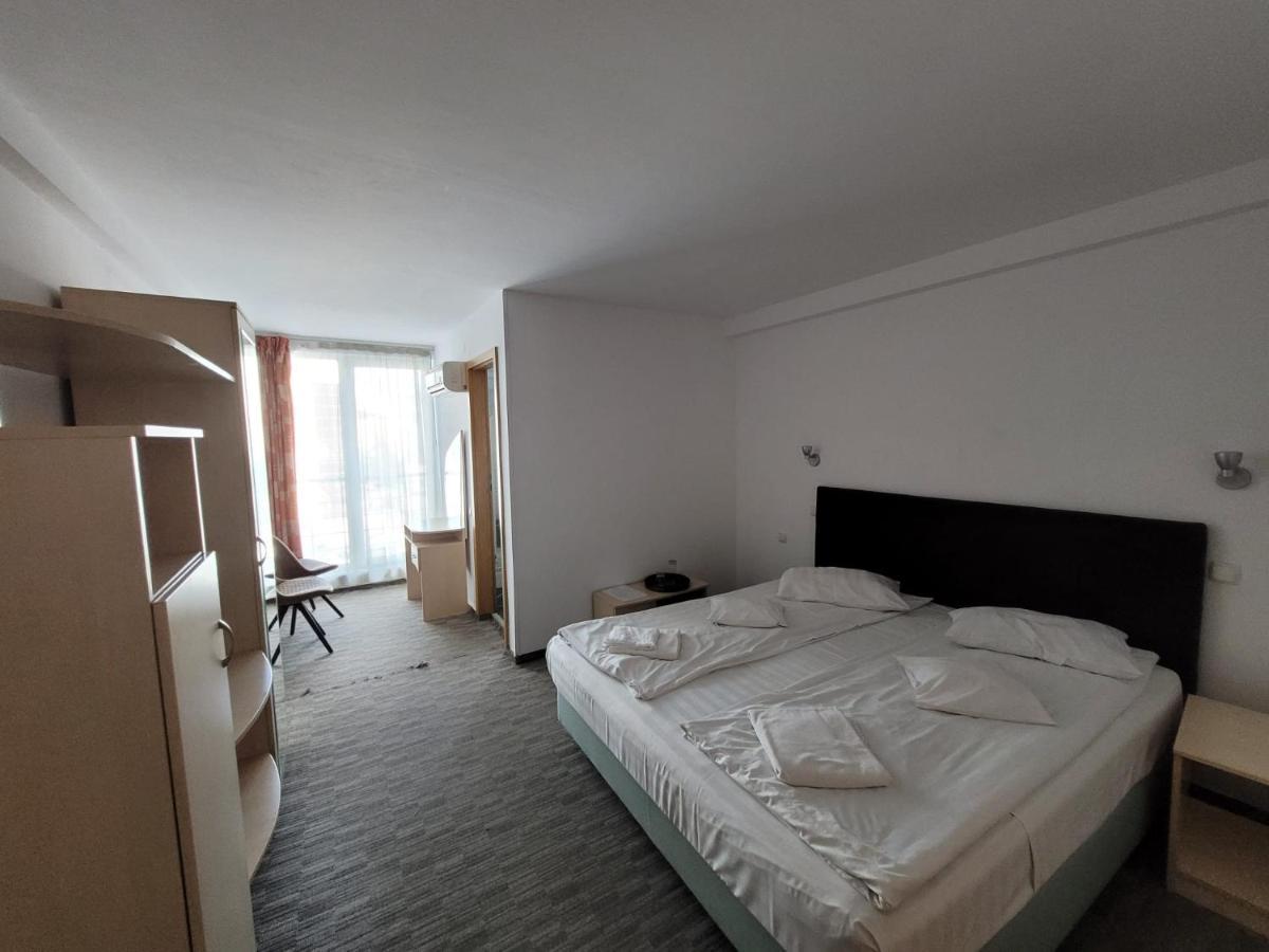 Hotel City Center Braşov Esterno foto